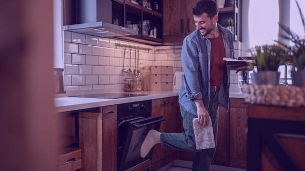 RTA Kitchen Cabinets vs Custom Kitchen Cabinets- What San Antonio Homeowners Should Really Know